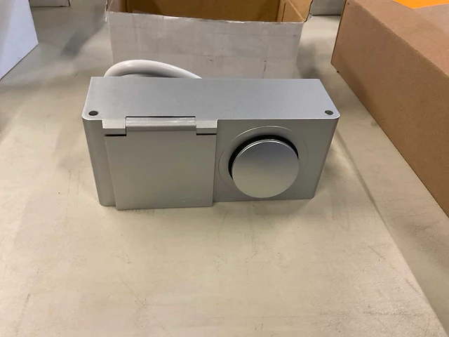 Stekkerdoos opbouw kombibox g - afbeelding 1 van  3
