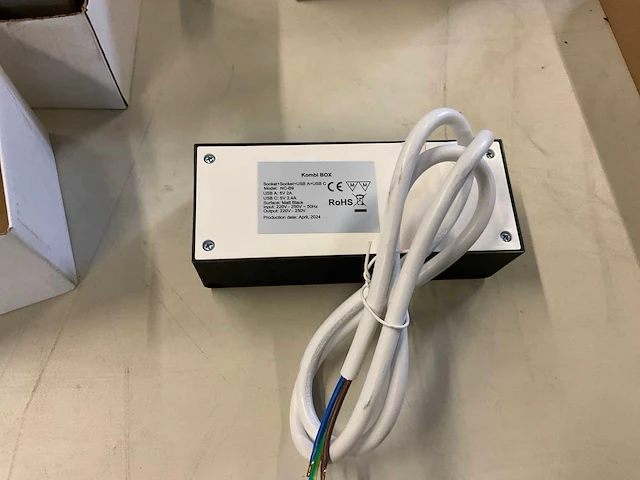 Stekkerdoos opbouw kombibox - afbeelding 3 van  3