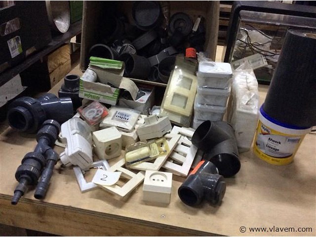 Stekkerdozen + aansluitingen - afbeelding 1 van  5