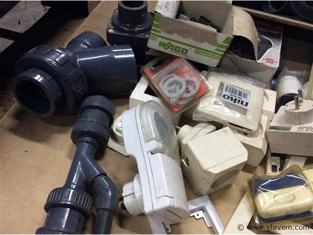 Stekkerdozen + aansluitingen - afbeelding 3 van  5