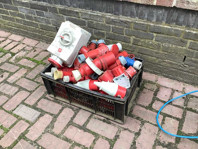 Stekkers 380v - afbeelding 1 van  3