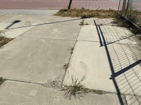 Stelcon (beton) platen 120 stuks van 2x2 meter. 20 stuks van 2x1 meter (140x) - afbeelding 3 van  3