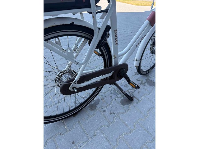 Stella - femme fatale - elektrische fiets - afbeelding 4 van  4