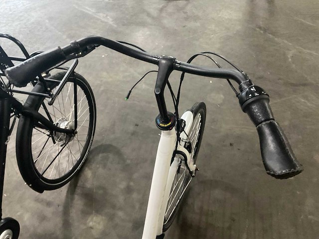 Stella + popal elektrische fiets - afbeelding 4 van  16