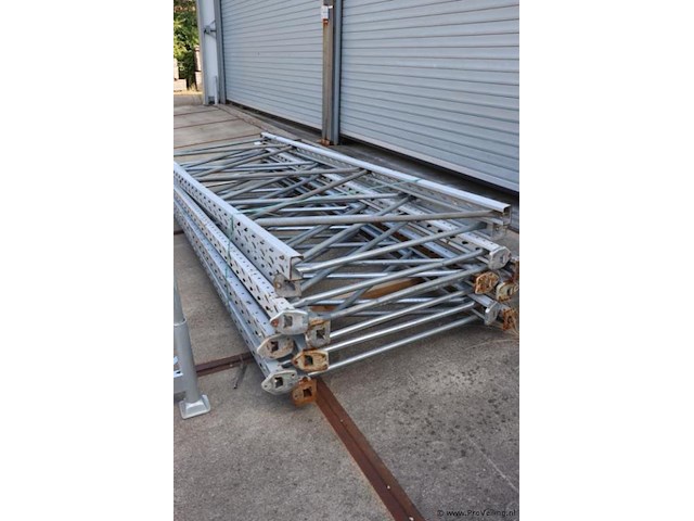 Stelling - 8x staanders & 8x liggers - afbeelding 1 van  8