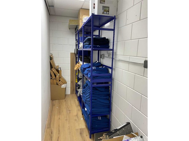 Stelling: inhoud inbegrepen - afbeelding 9 van  16