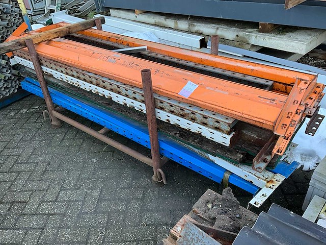 Stelling materiaal - afbeelding 1 van  5