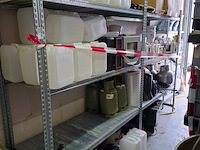 Stelling met bedrijfsinventaris