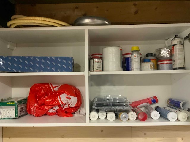 Stelling met bouw en bevestigingsmateriaal - afbeelding 5 van  6