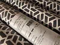 Stelling met divers deurbeslag en toebehoren - afbeelding 1 van  1