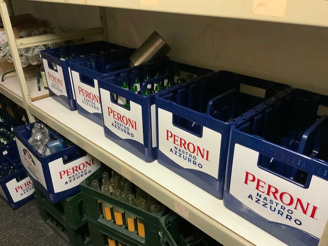 Stelling met diverse horeca benodigdheden (2x) - afbeelding 7 van  20