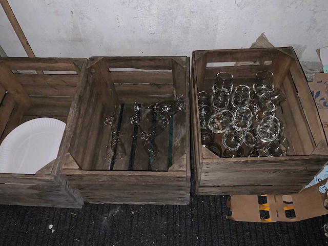 Stelling met diverse horeca benodigdheden (2x) - afbeelding 12 van  20