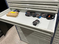 Stelling met elektromateriaal - afbeelding 13 van  32