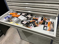 Stelling met elektromateriaal - afbeelding 14 van  32