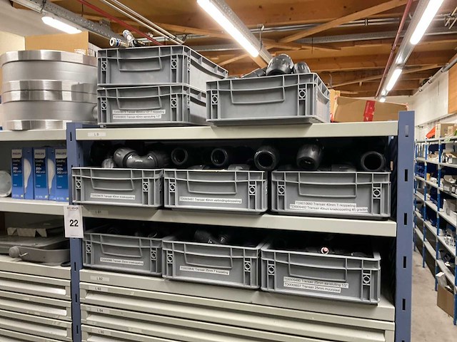 Stelling met elektromateriaal - afbeelding 12 van  32