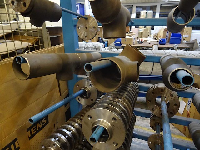 Stelling met flensen en lasfittingen - afbeelding 5 van  13