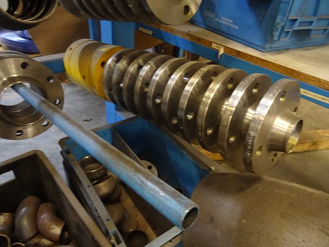 Stelling met flensen en lasfittingen - afbeelding 8 van  13