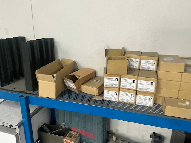 Stelling met inhoud (4x) - afbeelding 2 van  19