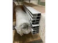 Stelling met inhoud waaronder; ventilatieroosters en vensterbanken - afbeelding 10 van  15