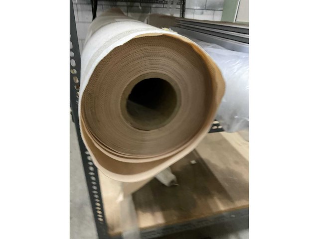 Stelling met inhoud waaronder; ventilatieroosters en vensterbanken - afbeelding 11 van  15