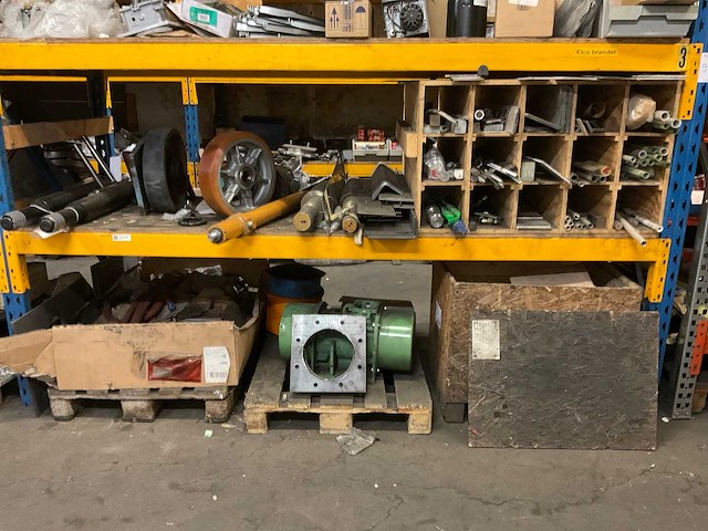 Stelling met inhoud - afbeelding 88 van  91