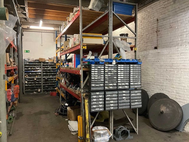 Stelling met inhoud - afbeelding 1 van  63