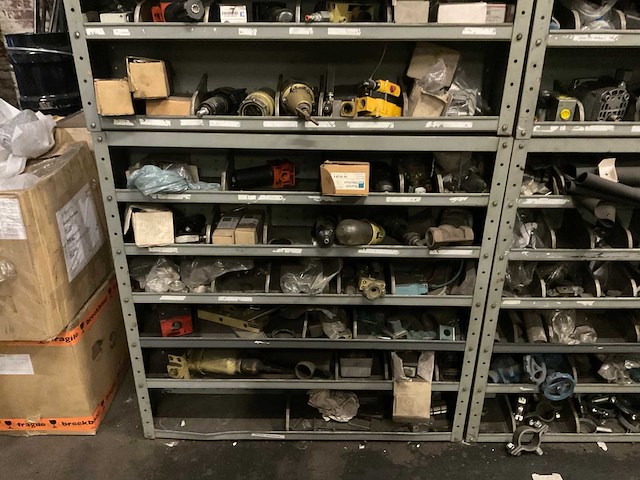 Stelling met inhoud - afbeelding 22 van  63