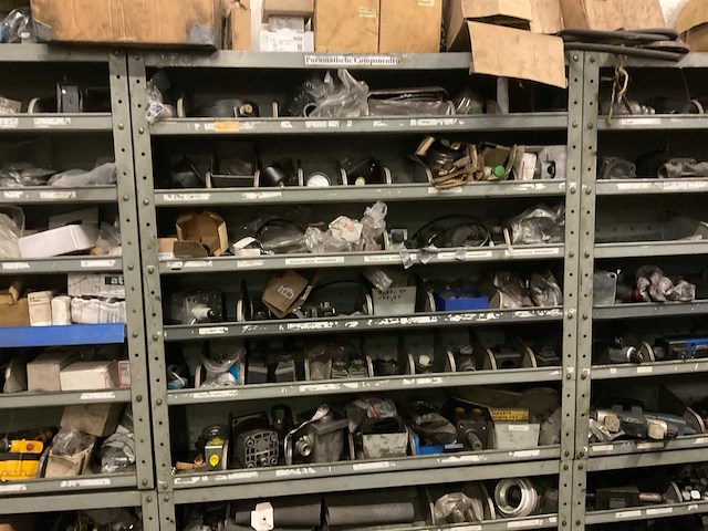 Stelling met inhoud - afbeelding 24 van  63