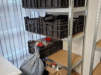 Stelling met o.a. pvc materiaal - afbeelding 1 van  8