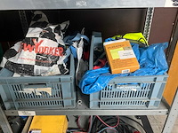 Stelling met werkplaatsinventaris - afbeelding 3 van  9