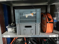 Stelling met werkplaatsinventaris - afbeelding 7 van  9