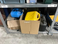 Stelling met werkplaatsinventaris - afbeelding 9 van  9