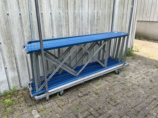 Stelling staander (8x) - afbeelding 1 van  4