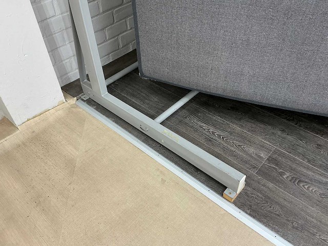 Stelling voor vloerkleden - afbeelding 2 van  6