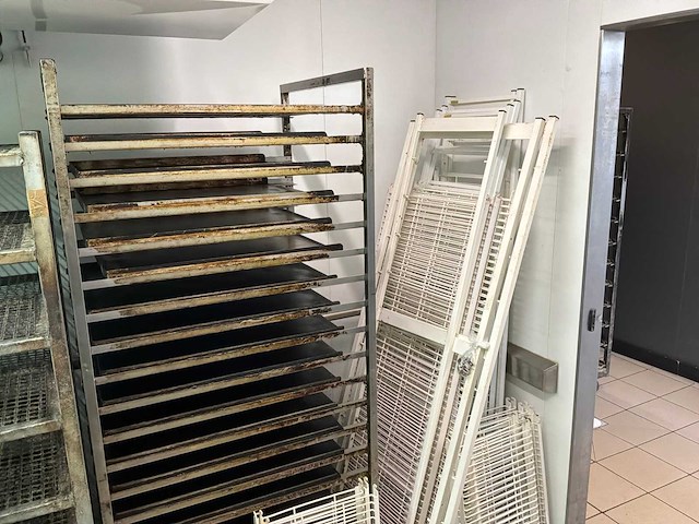 Stellingen en karren (9x) - afbeelding 4 van  5