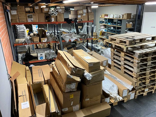 Stellingen, voortent onderdelen & diverse - afbeelding 1 van  24