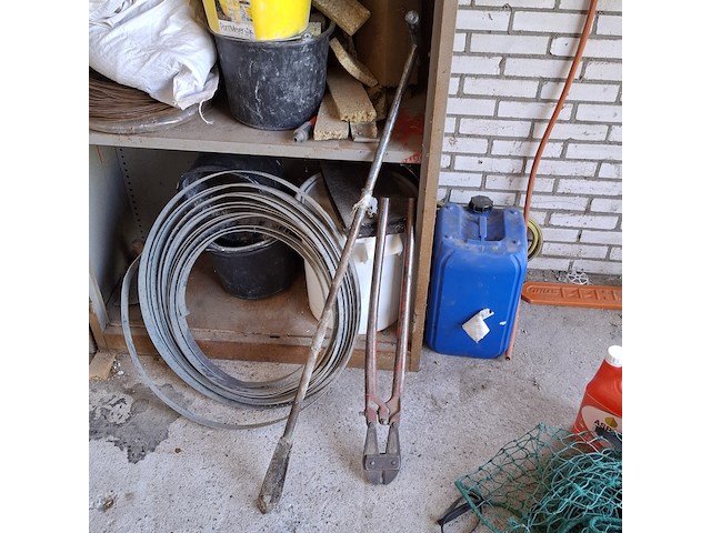 Stellingkast met inhoud - afbeelding 4 van  10