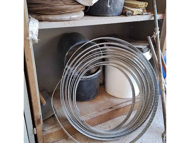 Stellingkast met inhoud - afbeelding 6 van  10