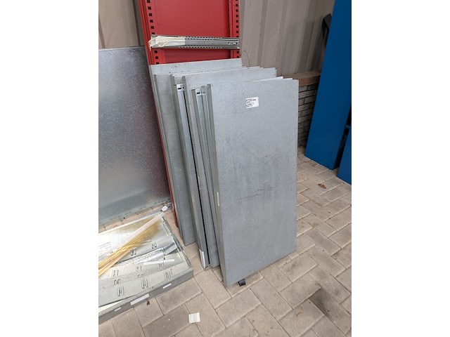 Stellingmateriaal met zwenkarm - afbeelding 2 van  7