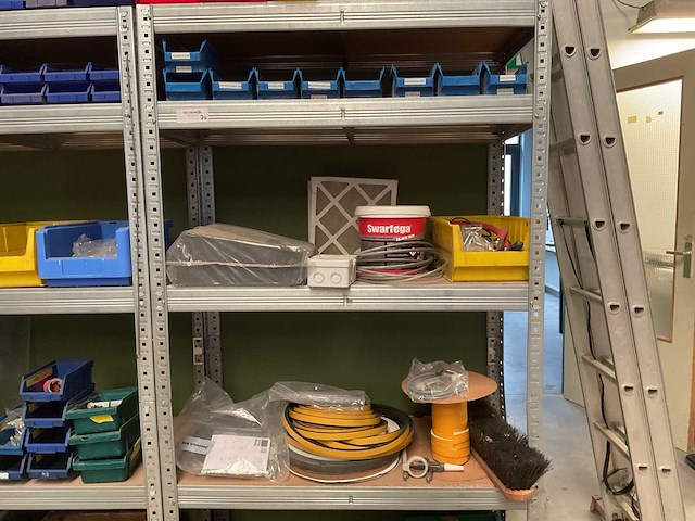 Stellingskast incl inhoud - afbeelding 3 van  4