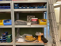 Stellingskast incl inhoud - afbeelding 3 van  4