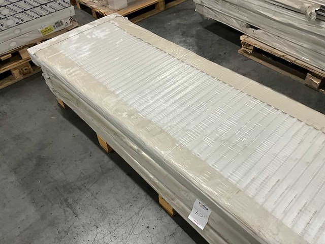 Stelrad 4-comnections naked radiator t21 (4x) - afbeelding 3 van  4