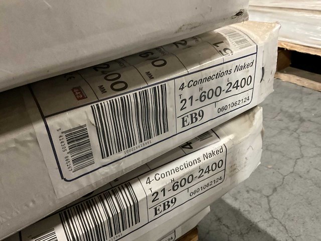 Stelrad 4-comnections naked radiator t21 (4x) - afbeelding 4 van  4