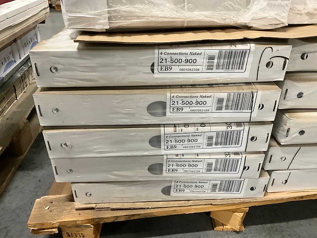 Stelrad 4-connections naked all in one paneelradiator (20x) - afbeelding 2 van  4