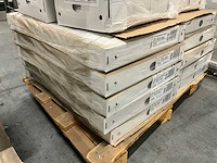 Stelrad 4-connections naked all in one paneelradiator (20x) - afbeelding 3 van  4