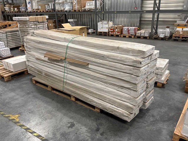 Stelrad 4-connections t22 naked all in radiator - afbeelding 2 van  4