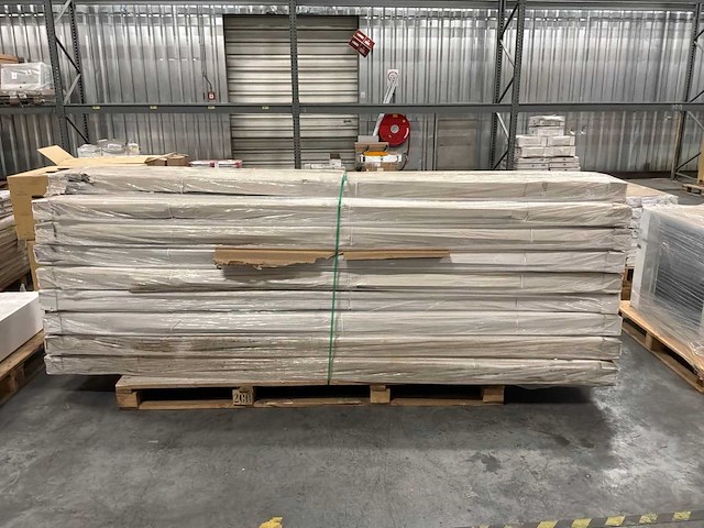 Stelrad 4-connections t22 naked all in radiator - afbeelding 4 van  4