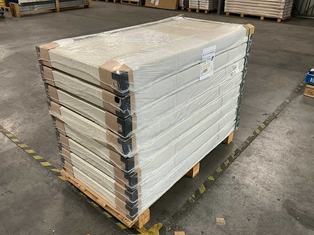 Stelrad compact all in radiatoren 700x1400mm type 22 (8x) - afbeelding 5 van  9