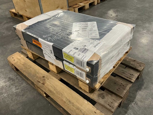 Stelrad novello eco radiator type 22 900x600mm (2x) - afbeelding 1 van  9