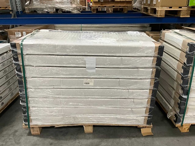 Stelrad radiator compact all in 700x1400mm type 22 (8x) - afbeelding 2 van  4